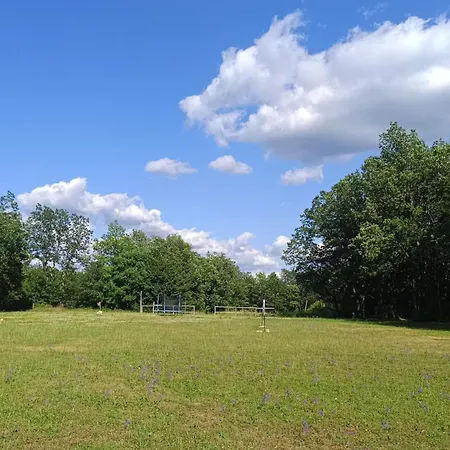 8-gîte 5 Personnes Avec Piscine